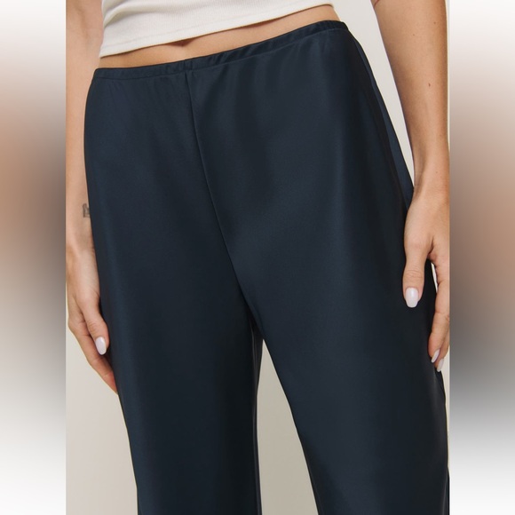 Reformation Navy Pants - Picture 4 of 5